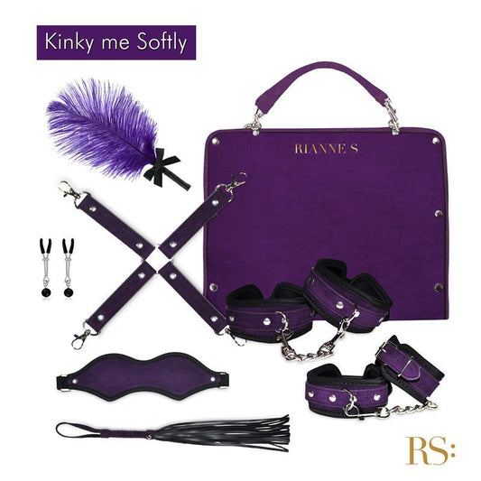 Set de Bondage RIANNE S con bolso elegante y 7 accesorios BDSM, ideal para parejas que buscan explorar el placer y la sensualidad.