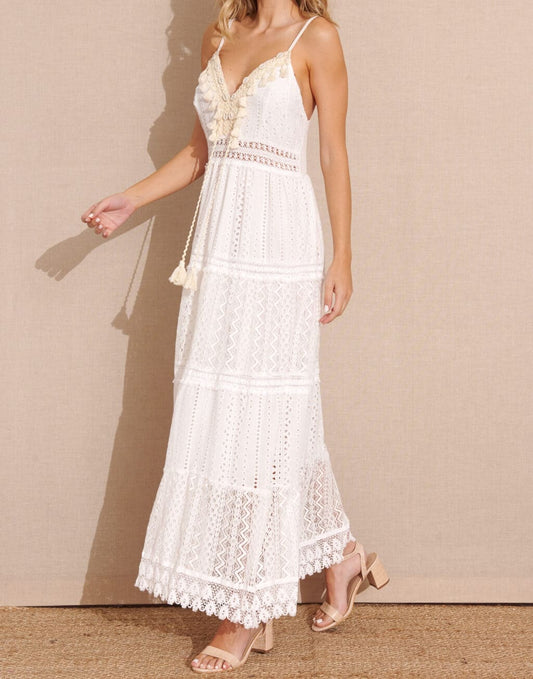 Vestido Boho Blanco Largo Con Borlas En Escote REGINA