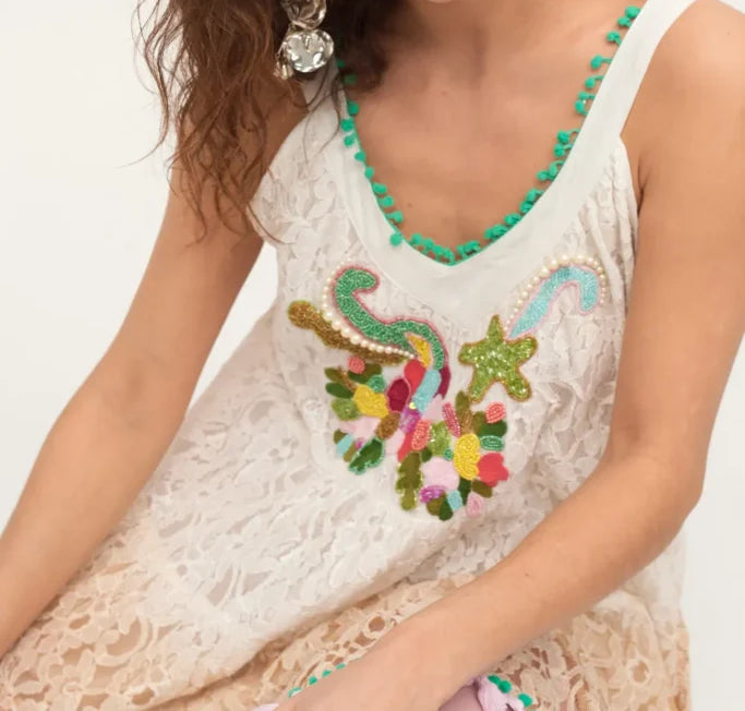 Vestido corto, bordado con pedrería de tirantes moda mujer verano estiilo bohemio
