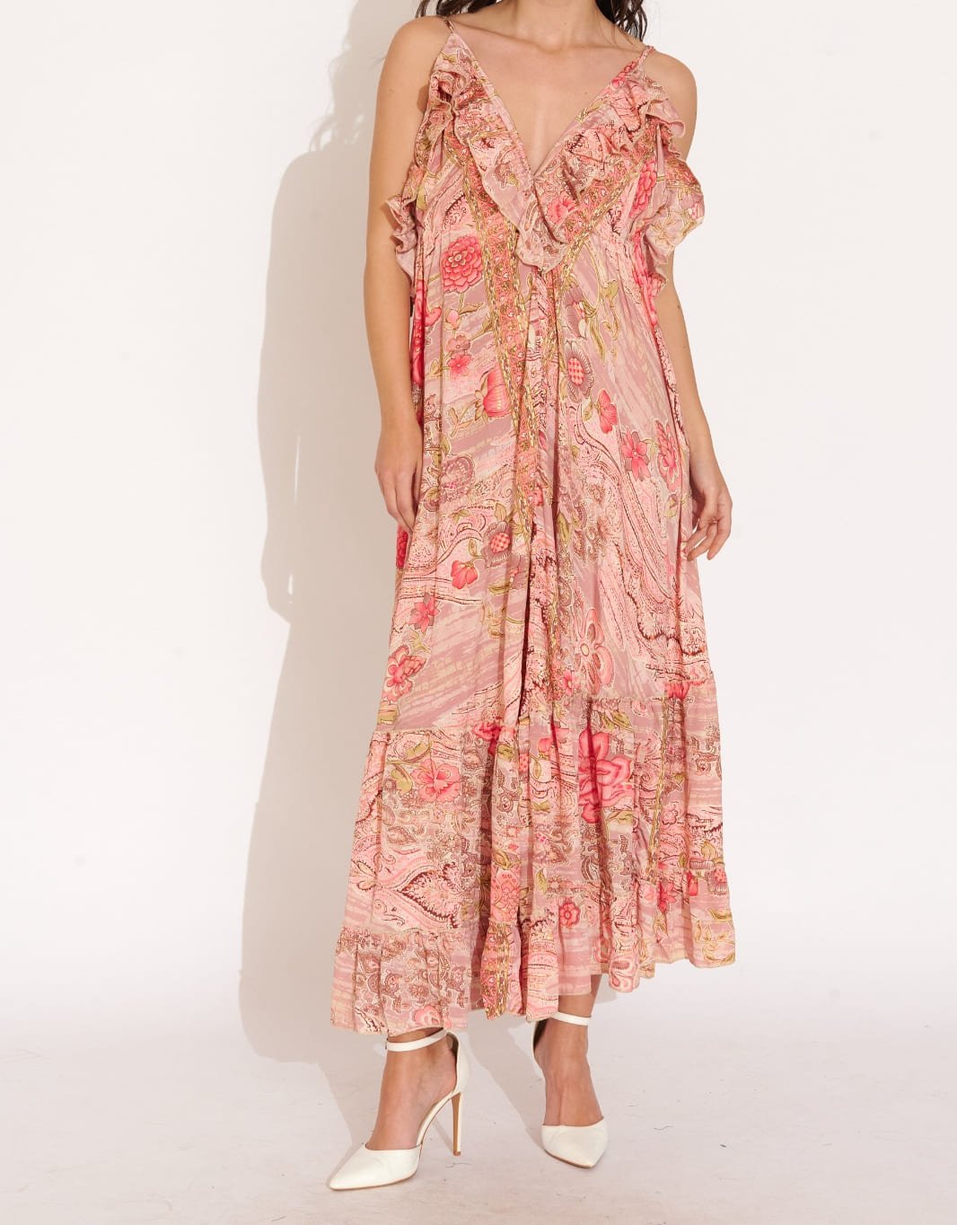 Vestido Largo Tirantes Seda Estampado Escote V Volantes KARADA