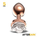 Plug Anal de Metal Oro Rosa con Rosa Blanca en la base Talla S, ideal para principiantes del sexo anal.