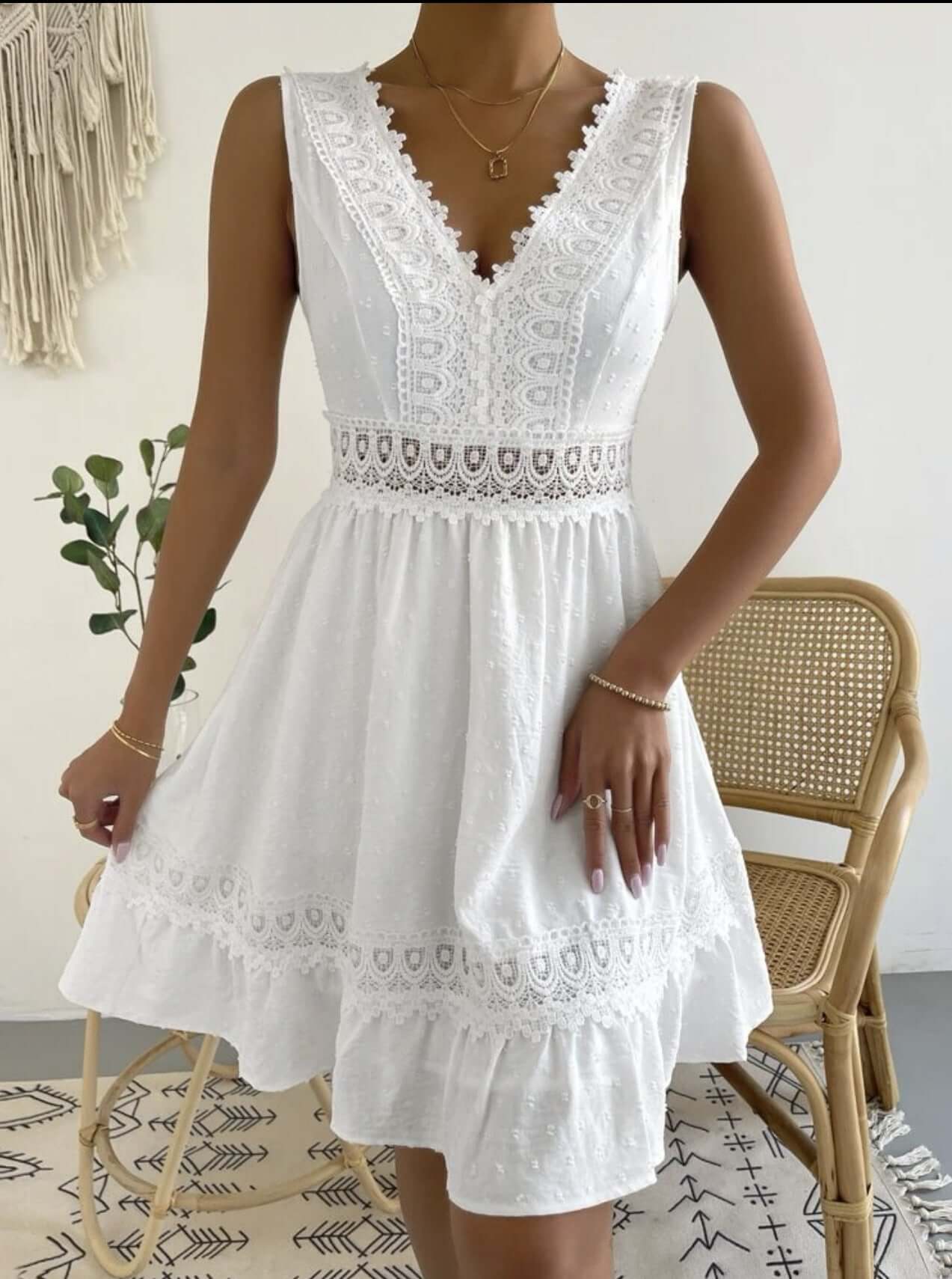 Vestido Boho Ibicenco Blanco Corto Tirantes bordado EMMA