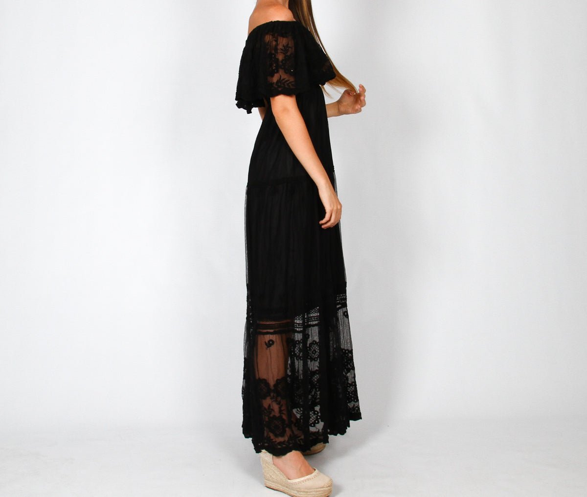 Vestido Negro Boho Encaje Hombros Descubiertos KIRA